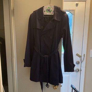 Trench coat, like new